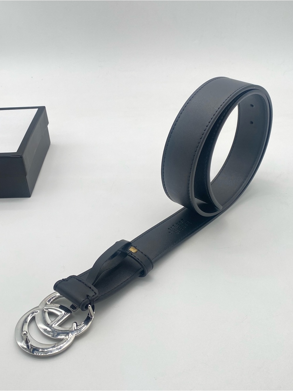 Gucci Black Leather Belt with Gold GG Marmont Buckle- 100 L W Box & Dustbag - Picture 11 of 16